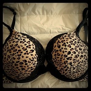 Leopard bra